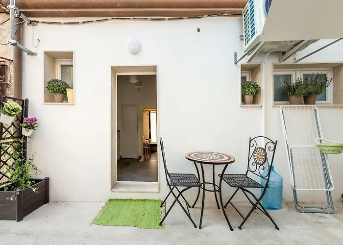 Casa Leone 01